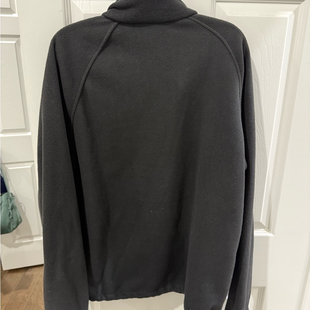 New Balance Men's Black and Red Puffer Jacket - Picture 2 of 3